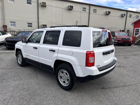 Used 2013 Jeep Patriot Sport image 7
