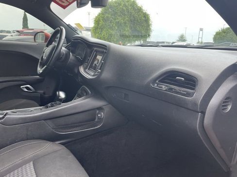 Used 2020 Dodge Challenger SXT w/ Plus Package image 25