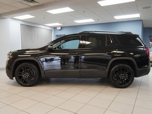 Certified 2023 GMC Acadia SLT w/ Elevation Edition image 2