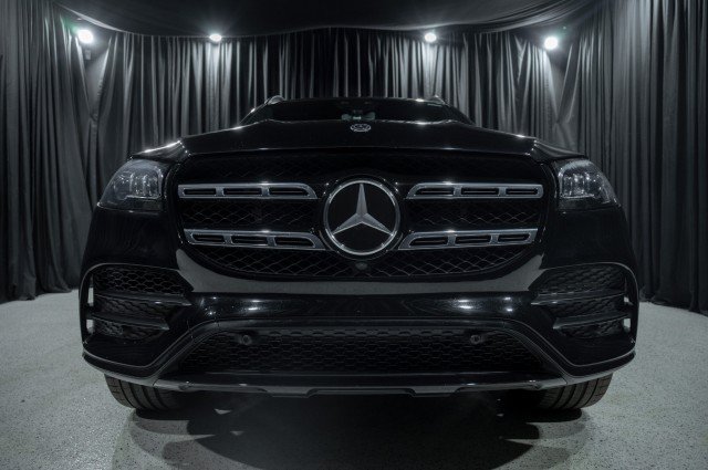 Used 2021 Mercedes-Benz GLS 580 4MATIC image 2