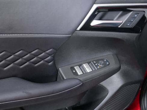 Used 2024 Mitsubishi Outlander SEL Black Edition image 6