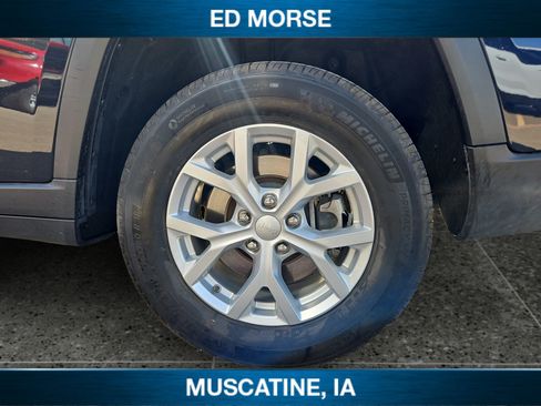 Used 2023 Jeep Grand Cherokee L Limited w/ Trailer Tow Group (B) image 10