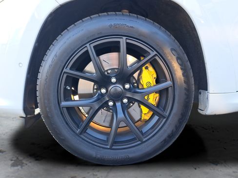 Used 2018 Jeep Grand Cherokee Trackhawk AWD/4WD image 28