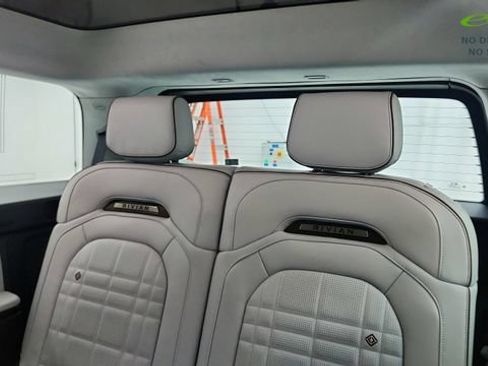 Used 2025 Rivian R1S Premium AWD/4WD image 32