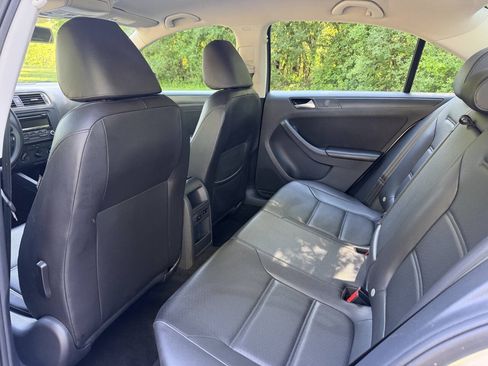 Used 2014 Volkswagen Jetta SE FWD image 11
