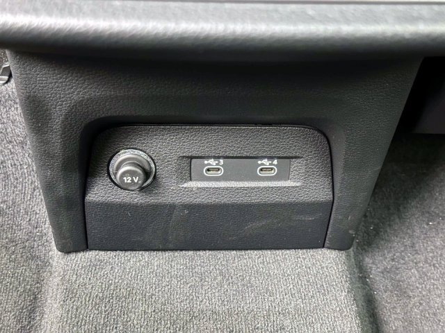 Used 2021 Audi e-tron Premium AWD/4WD image 15