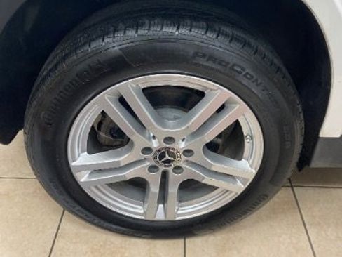 Used 2023 Mercedes-Benz GLA 250 4MATIC w/ Premium Package image 28