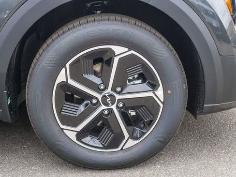 New 2026 Kia Niro LX FWD image 18