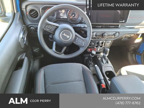 New 2025 Jeep Gladiator Rubicon AWD/4WD image 7