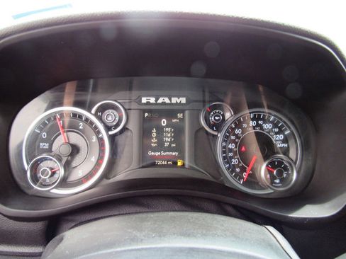 Used 2022 RAM 3500 Tradesman w/ Chrome Appearance Group AWD/4WD image 38