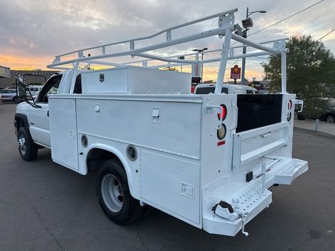 Used 2007 Chevrolet Silverado 3500 W/T image 3