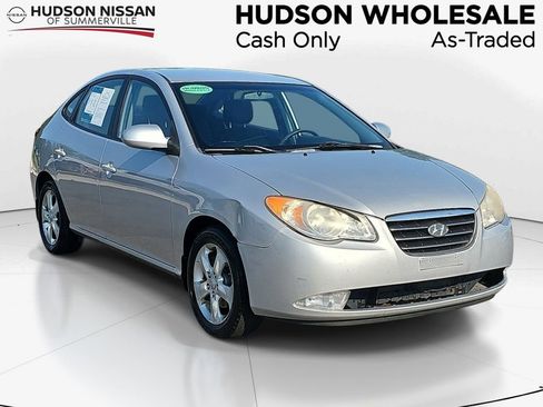 Used 2009 Hyundai Elantra SE FWD image 1