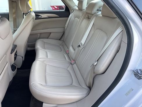 Used 2017 Lincoln MKZ Premiere image 14