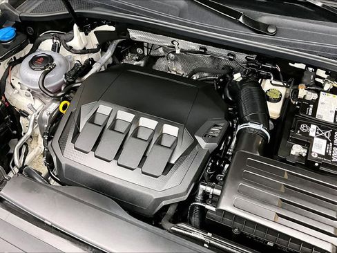 Used 2024 Audi Q3 2.0T Premium Plus w/ Premium Plus Package image 31