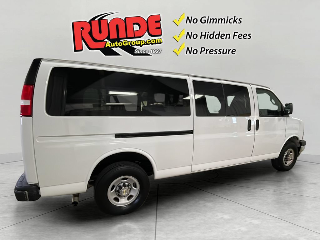 Used 2024 Chevrolet Express 3500 LT w/ LT Preferred Equipment Group RWD image 6