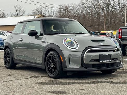Used 2022 MINI Cooper SE image 1