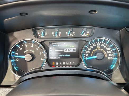 Used 2013 Ford F150 XLT w/ Mid Equipment Group RWD image 28