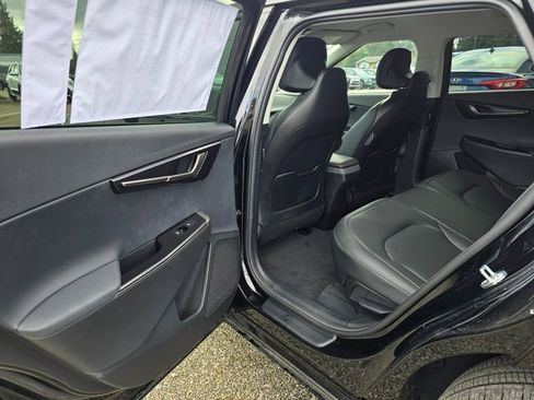 New 2025 Kia EV6 Wind image 13