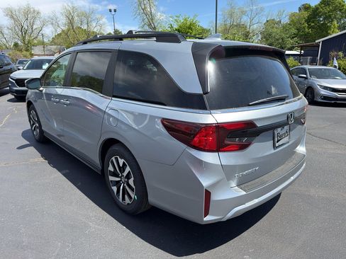 New 2026 Honda Odyssey EX-L image 5