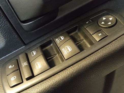 Used 2016 RAM 1500 Tradesman w/ Popular Equipment Group image 27