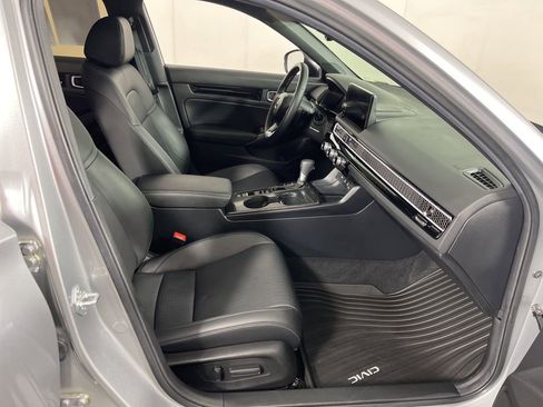 Certified 2025 Honda Civic Sport Touring image 8