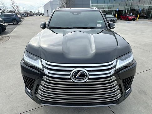 New 2026 Lexus LX 700h Luxury image 4