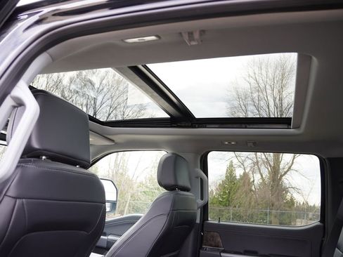 Used 2024 Ford F350 Lariat w/ Sport Appearance Package image 5