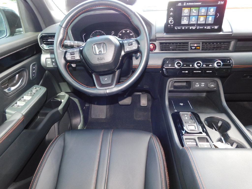 Used 2025 Honda Pilot TrailSport image 17