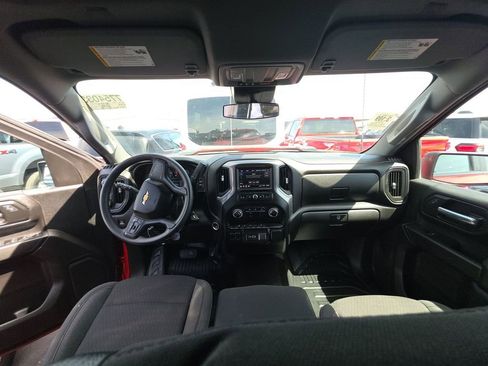 Used 2025 Chevrolet Silverado 2500 W/T AWD/4WD image 5
