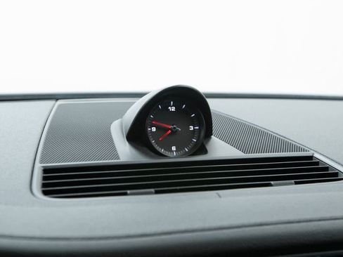 Certified 2022 Porsche Panamera Platinum Edition image 26