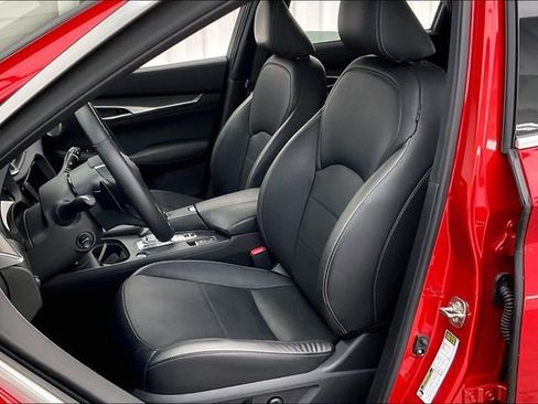 Certified 2024 INFINITI QX55 Essential image 8