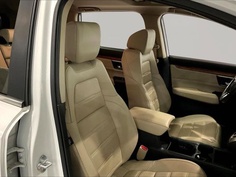 Used 2019 Honda CR-V Touring image 29