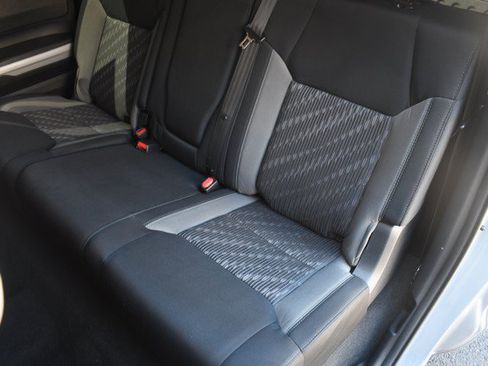 Certified 2018 Toyota Tundra SR5 w/ SR5 Upgrade Package AWD/4WD image 22