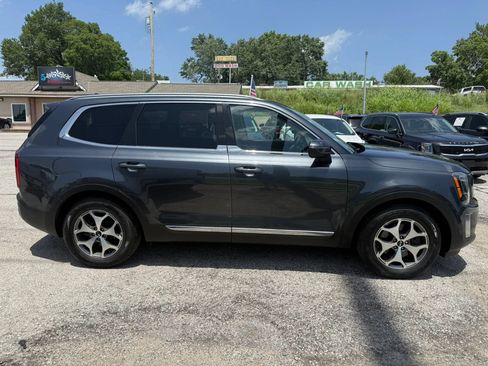 Used 2020 Kia Telluride EX w/ Towing Package AWD/4WD image 2