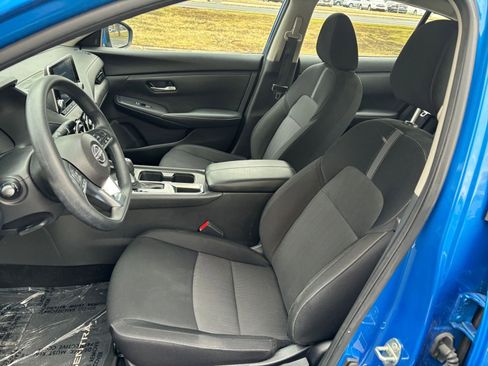 Used 2025 Nissan Sentra SV image 31