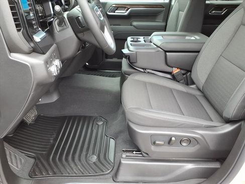 New 2026 GMC Sierra 1500 SLE w/ Preferred Package image 6