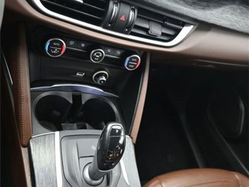 Used 2019 Alfa Romeo Stelvio Sprint w/ Nero Edizione image 25