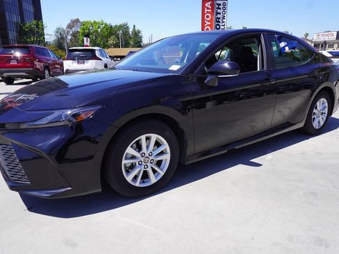 Certified 2025 Toyota Camry LE FWD image 4