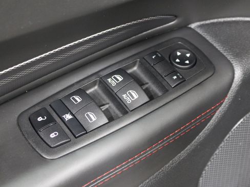 Used 2023 Dodge Durango GT RWD image 7