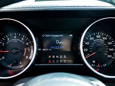 Used 2018 Ford Mustang Coupe image 12