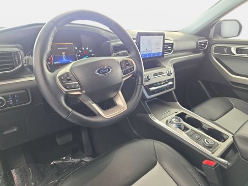 Certified 2023 Ford Explorer XLT w/ Equipment Group 202A AWD/4WD image 14