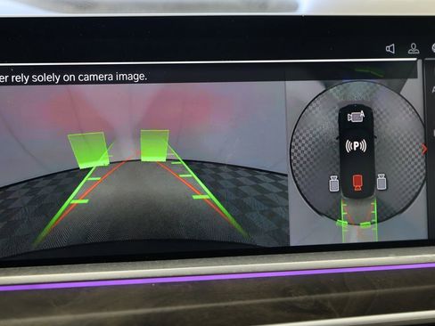 Used 2022 BMW X7 xDrive40i w/ M Sport Package image 37