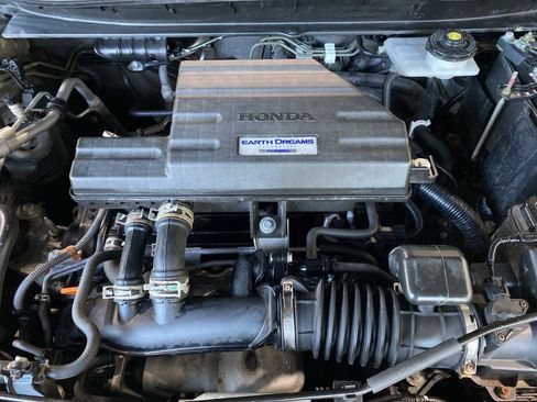 Used 2019 Honda CR-V Touring image 8