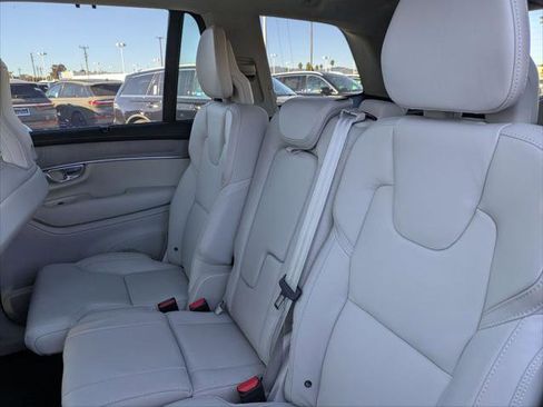 New 2026 Volvo XC90 B6 Ultra image 13