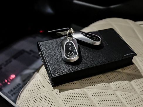 Used 2025 Mercedes-Benz S 580 4MATIC Sedan image 61