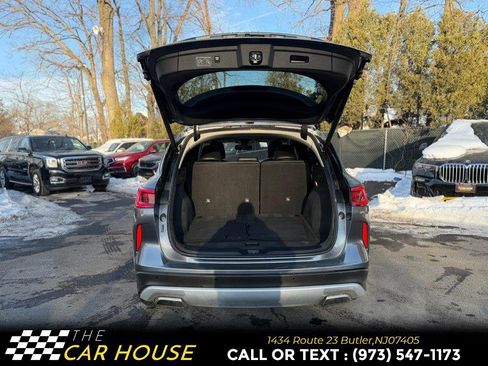 Used 2019 INFINITI QX50 Luxe w/ Navigation Package image 19