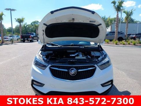 Used 2019 Buick Encore Essence AWD/4WD image 9