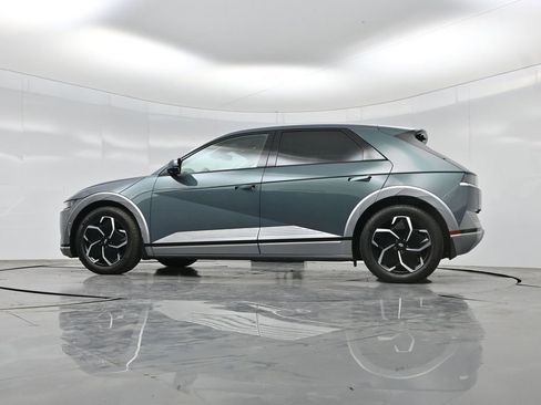 Used 2024 Hyundai Ioniq 5 Limited image 6