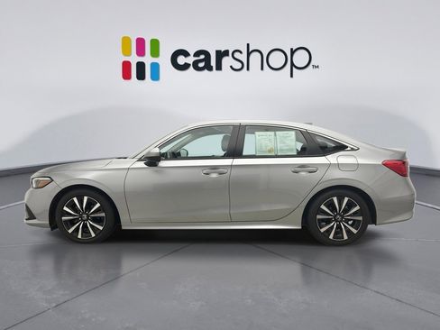 Used 2024 Honda Civic EX image 2