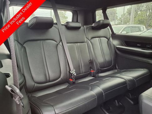 Used 2024 Jeep Grand Wagoneer L 4WD image 19